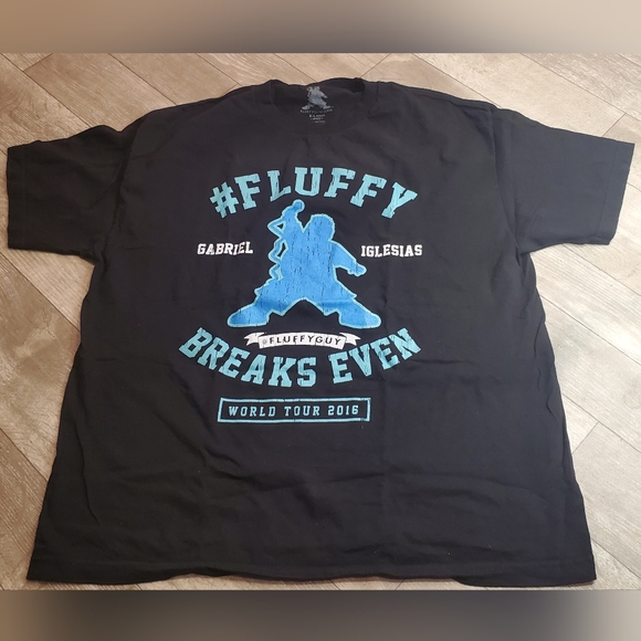Fluffy Breaks Even World Tour 2016 T-Shirt - Picture 1 of 6